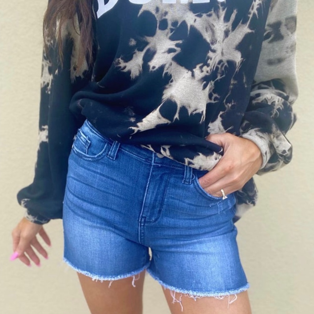 *NEW* Judy Blue Denim Shorts size Large